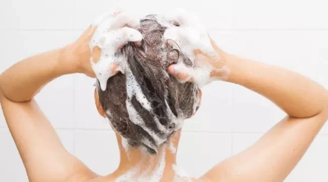 关于洗头发的一些方法技巧